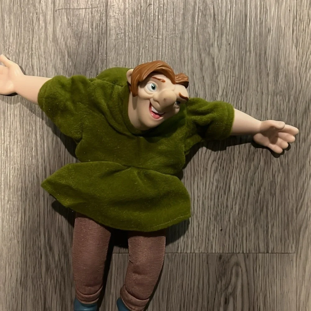 Green Plush Character Toy! Disney Hunchback 🙏💙